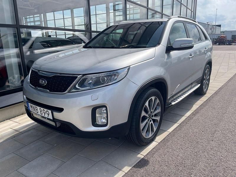 Grå Begagnad 2014 Kia Sorento SUV | 109 900 kr (Lite dyr) - Bild 1/4