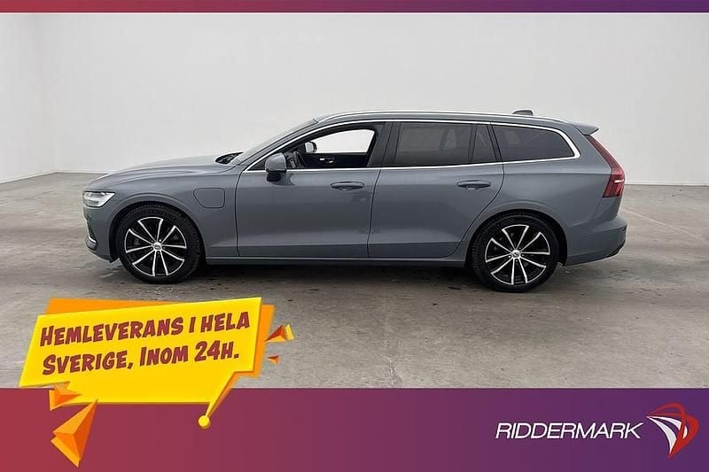 Grå Begagnad 2022 Volvo V60 Inscription Kombi | 318 800 kr (Lite dyr) - Bild 1/3