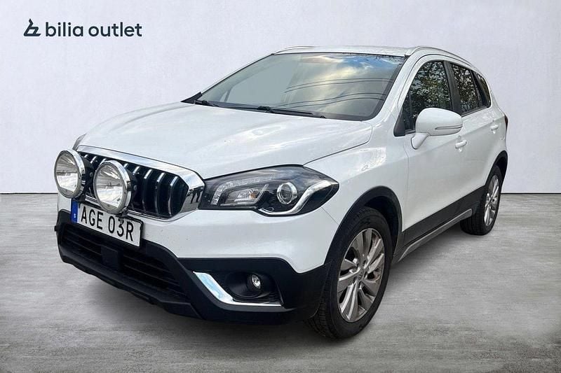 Vit Begagnad 2019 Suzuki SX4 S-Cross SUV | 130 000 kr (Marknadspris) - Bild 1/4
