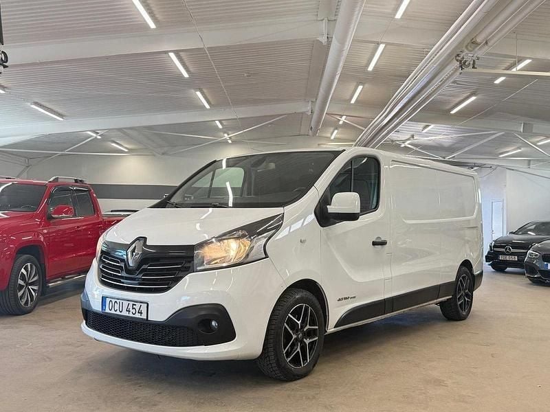 Vit Begagnad 2016 Renault Trafic Van | 99 800 kr (Bra pris) - Bild 1/4