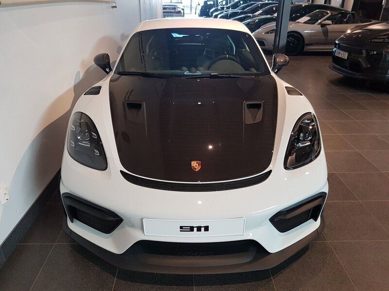 Begagnad Porsche 718 Cayman GT4 501 HK (368 kW) 2024 Vit Sportkupé