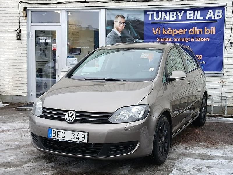 Begagnad VW Golf VII 105 HK (77 kW) 2013 Brun Halvkombi