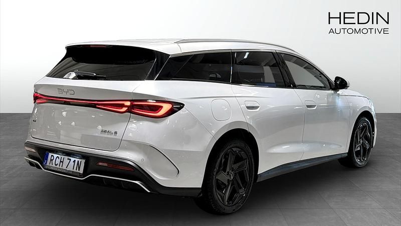 Ny BYD Seal Comfort 98 HK (72 kW) 2025 Vit Halvkombi