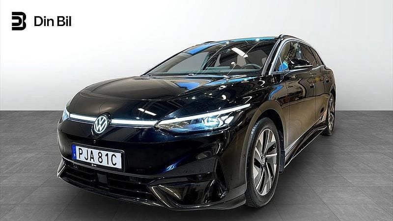 Svart Begagnad 2024 VW ID.7 Comfortline Kombi | 489 900 kr (Marknadspris) - Bild 1/4