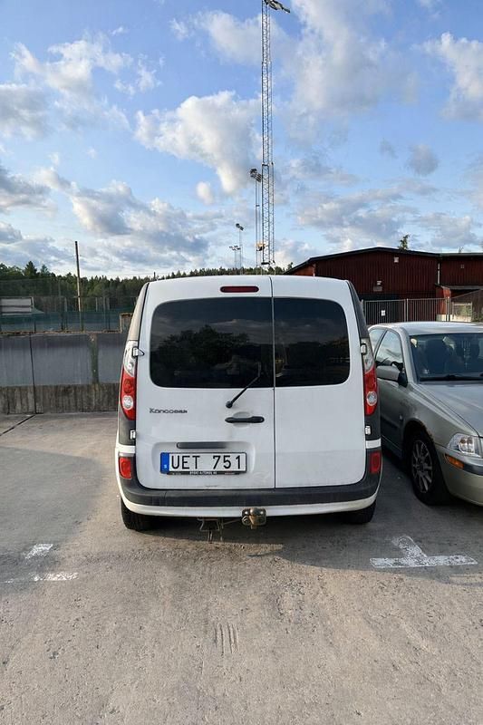 Begagnad Renault Kangoo 86 HK (63 kW) 2011 Minibuss