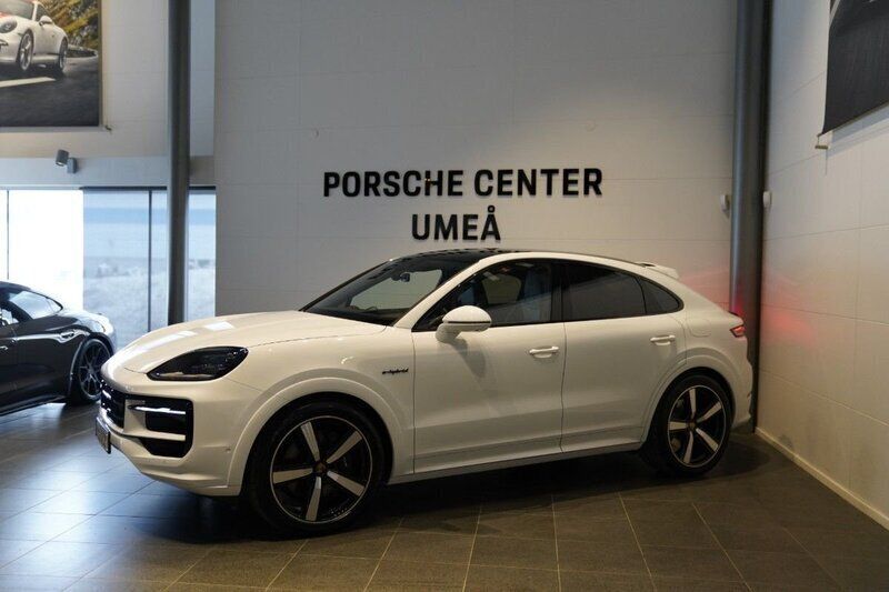 Begagnad Porsche Cayenne 471 HK (346 kW) 2025 Vit SUV