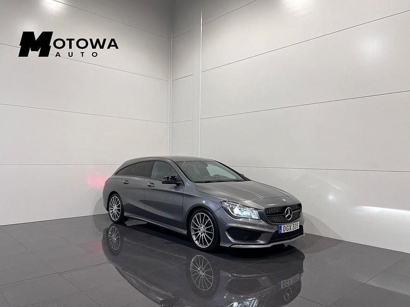 Mörkgrå Begagnad 2015 Mercedes CLA200 Shooting Brake AMG Kombi | 179 900 kr (Marknadspris) - Bild 1/4