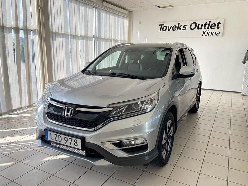 Silver Begagnad 2015 Honda CR-V SUV | 169 900 kr (Marknadspris) - Bild 1/4