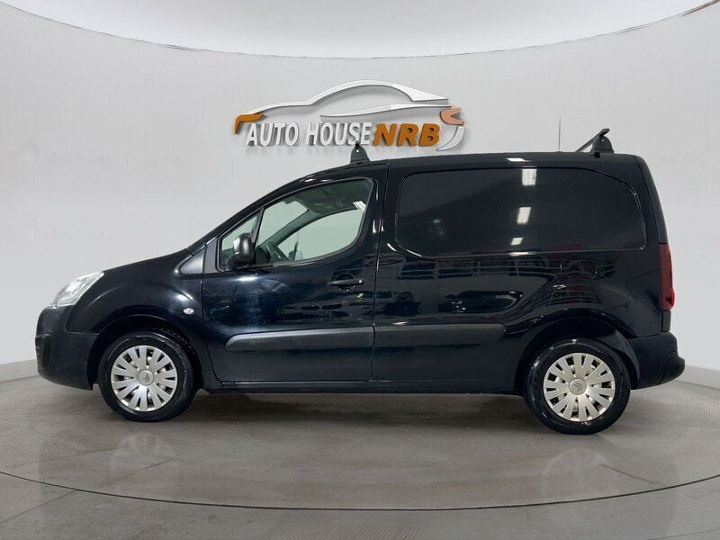 Svart Begagnad 2015 Citroën Berlingo Minibuss | 67 900 kr (Marknadspris) - Bild 1/4