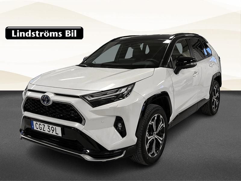 Vit Begagnad 2025 Toyota RAV4 Hybrid Style SUV | 579 900 kr (Dyr) - Bild 1/3