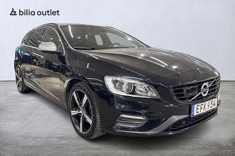 Begagnad Volvo V60 R-Design 190 HK (139 kW) 2018 Svart Kombi