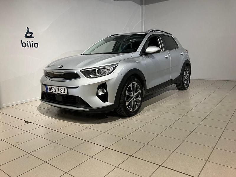Grå Begagnad 2019 Kia Stonic SUV | 175 500 kr (Marknadspris) - Bild 1/4