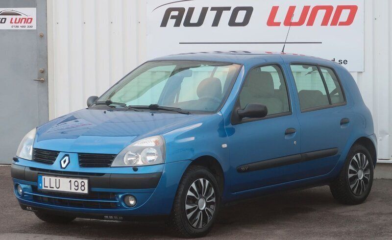 Blå (blåmetallic) Begagnad 2006 Renault Clio R.S. Halvkombi | 25 000 kr (Marknadspris) - Bild 1/4