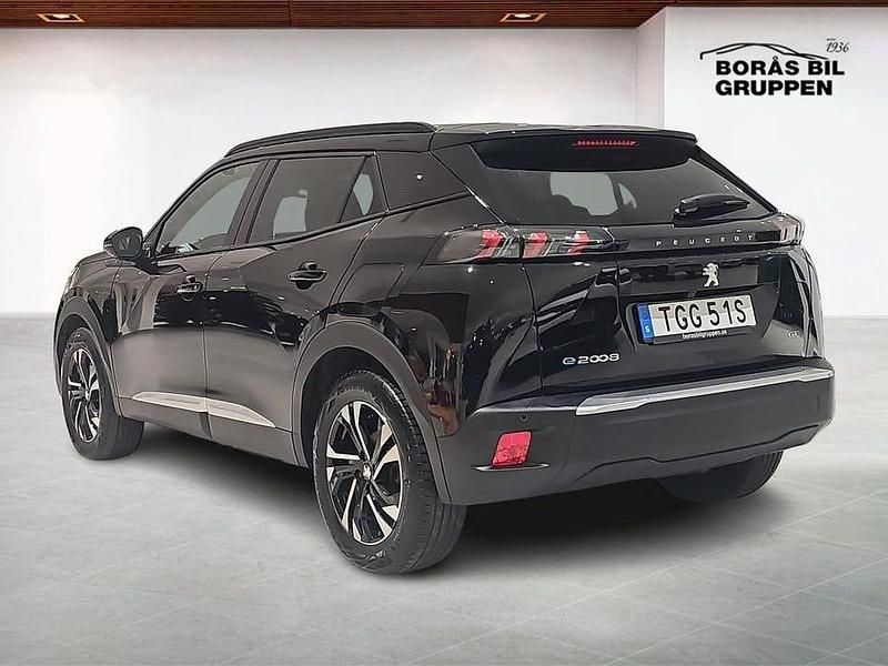Begagnad Peugeot e-2008 GT 100 kW (137 HK) 2022 Svart SUV
