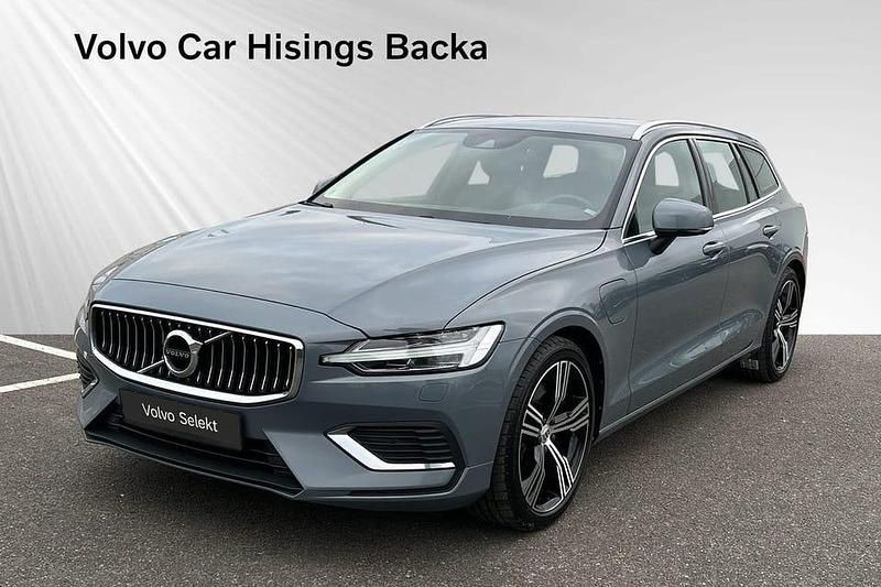 Begagnad Volvo V60 Inscription 397 HK (291 kW) 2022 Grå Kombi