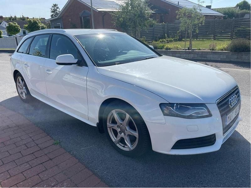 Vit Begagnad 2012 Audi A4 Kombi | 59 000 kr (Bra pris) - Bild 1/3