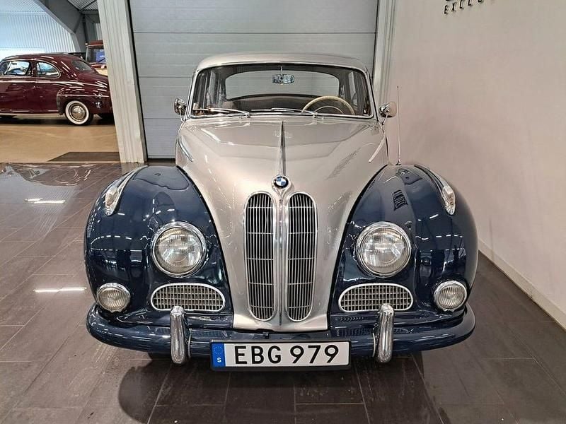 Begagnad BMW 502 140 HK (102 kW) 1959 Mörkblå Sedan