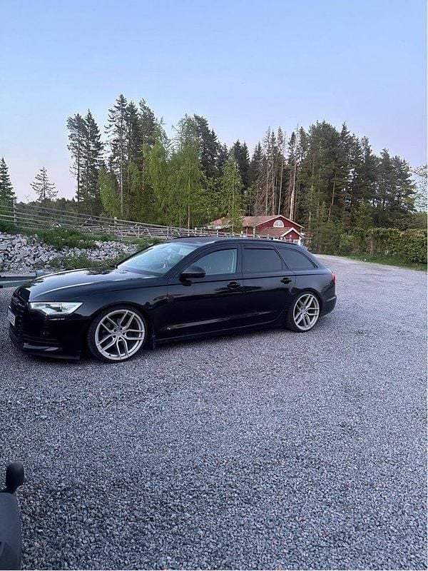 Svart Begagnad 2013 Audi A6 Proline Kombi | 65 000 kr (Superpris) - Bild 1/4