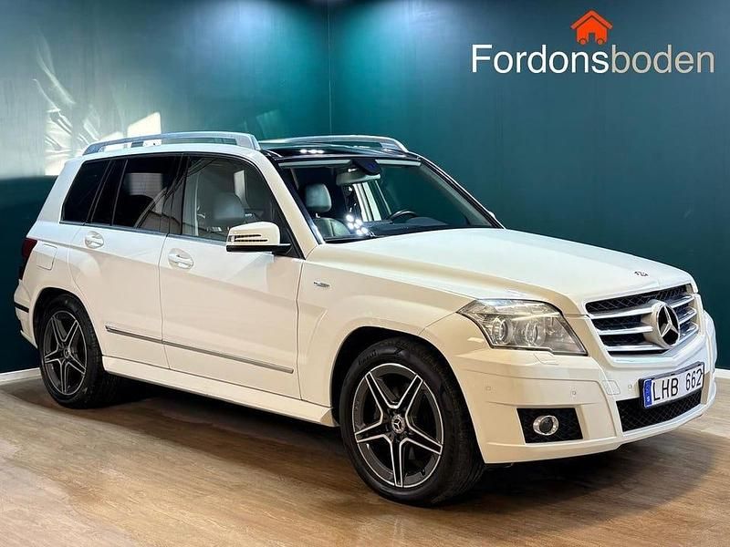 Vit Begagnad 2010 Mercedes GLK220 SUV | 144 800 kr (Marknadspris) - Bild 1/4