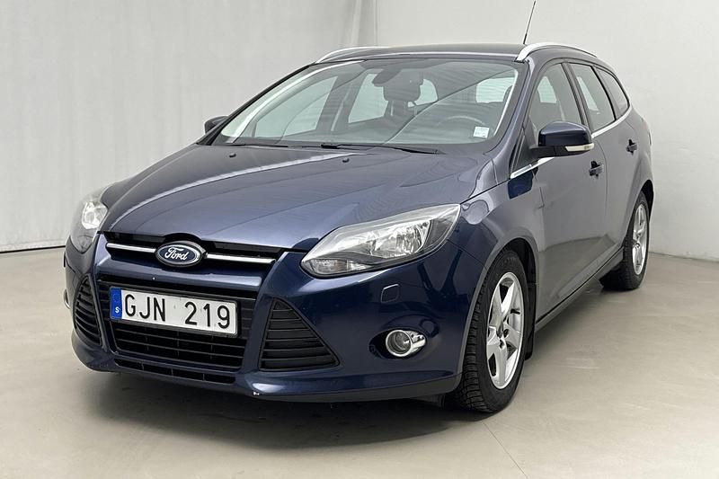 Blå Begagnad 2012 Ford Focus Titanium Kombi | 64 000 kr (Marknadspris) - Bild 1/4