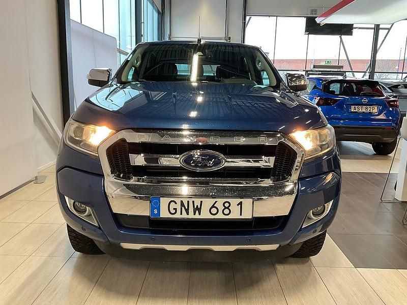 Begagnad Ford Ranger Limited 200 HK (147 kW) 2018 Blåmetallic Pickup