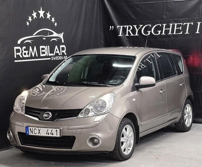 Brun Begagnad 2012 Nissan Note Halvkombi | 39 800 kr - Bild 1/4