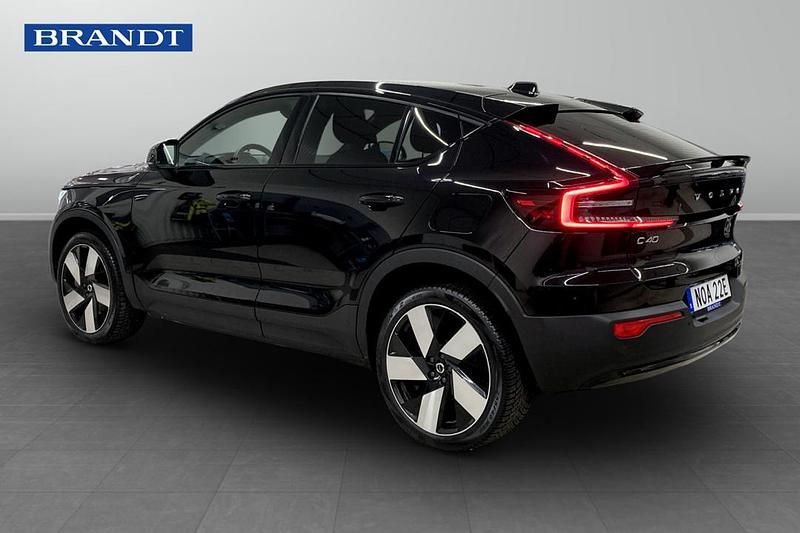 Begagnad Volvo EC40 Single Motor Extended Range 188 kW (256 HK) 2024 Svart SUV