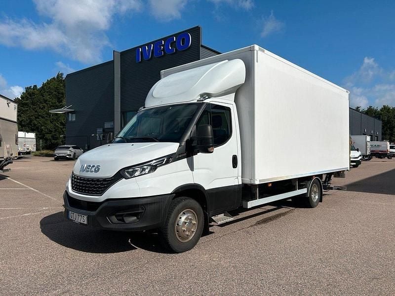 Vit Begagnad 2020 Iveco Daily Van | 673 750 kr - Bild 1/4