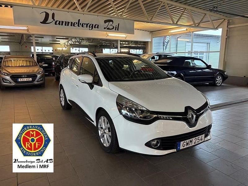 Vit Begagnad 2015 Renault Clio GrandTour Expression Kombi | 89 900 kr (Marknadspris) - Bild 1/4