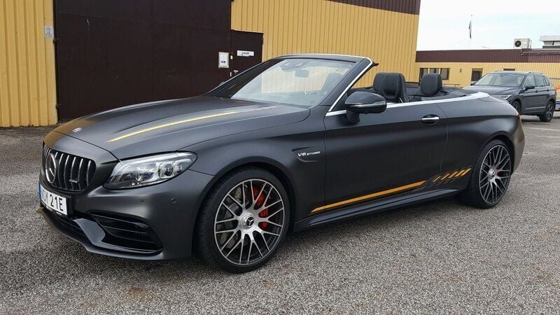 Grå Begagnad 2022 Mercedes C63S AMG AMG Cab | 1 195 000 kr - Bild 1/4