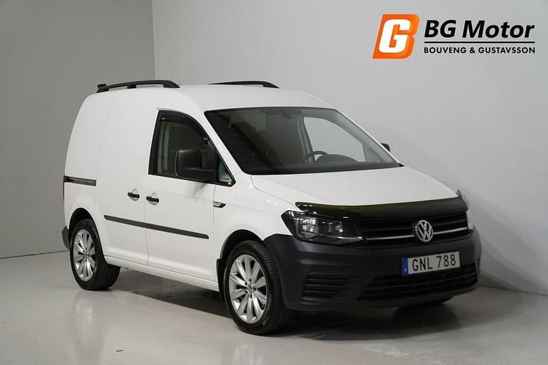Vit Begagnad 2016 VW Caddy Minibuss | 109 800 kr (Marknadspris) - Bild 1/4