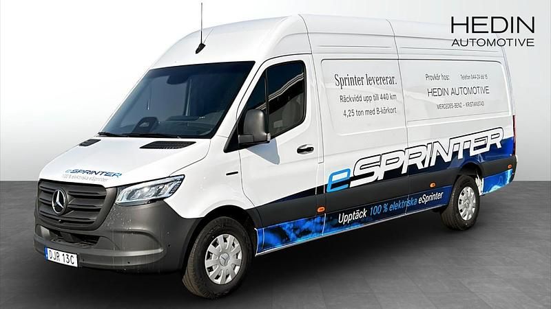 Begagnad Mercedes E-Sprinter 150 kW (204 HK) 2024 Vit Van