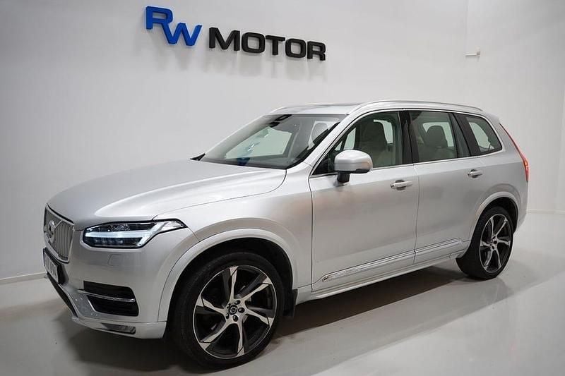 Silver Begagnad 2016 Volvo XC90 Inscription SUV | 249 800 kr (Marknadspris) - Bild 1/4