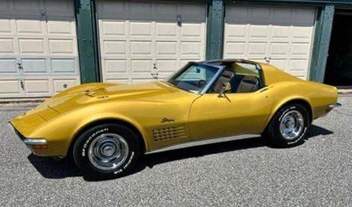 War bonnet yellow metallic Begagnad 1971 Chevrolet Corvette Stingray | 499 000 kr - Bild 1/4