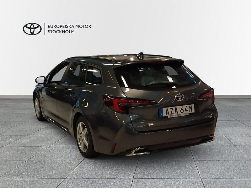 Begagnad Toyota Corolla Active 140 HK (102 kW) 2024 Mörkgrå (grå) Kombi