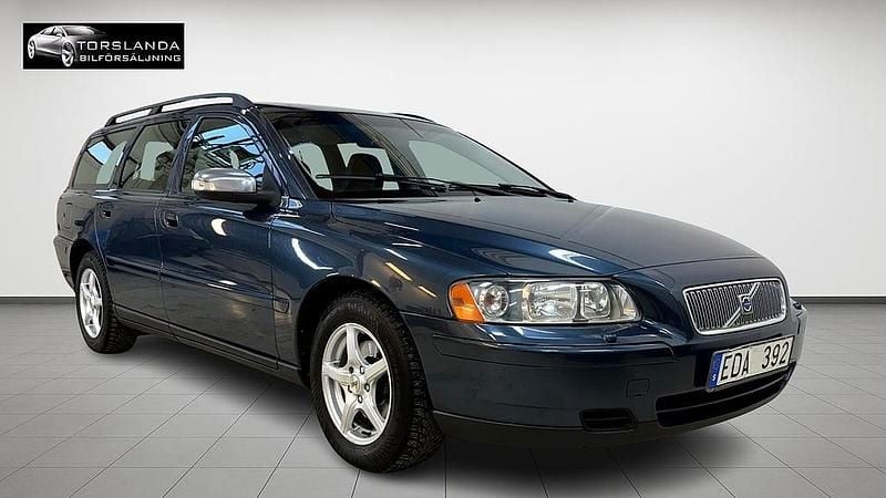 Begagnad Volvo V70 170 HK (125 kW) 2006 Blå Kombi