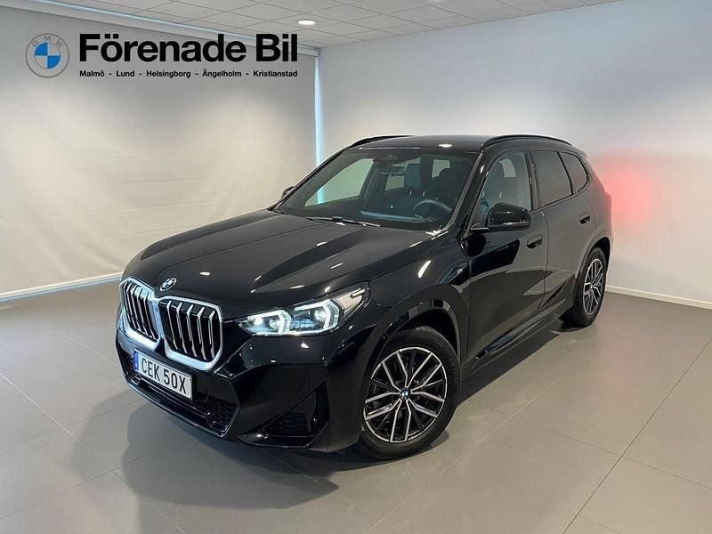 Svart Begagnad 2025 BMW X1 M Sport SUV | 469 000 kr (Dyr) - Bild 1/4
