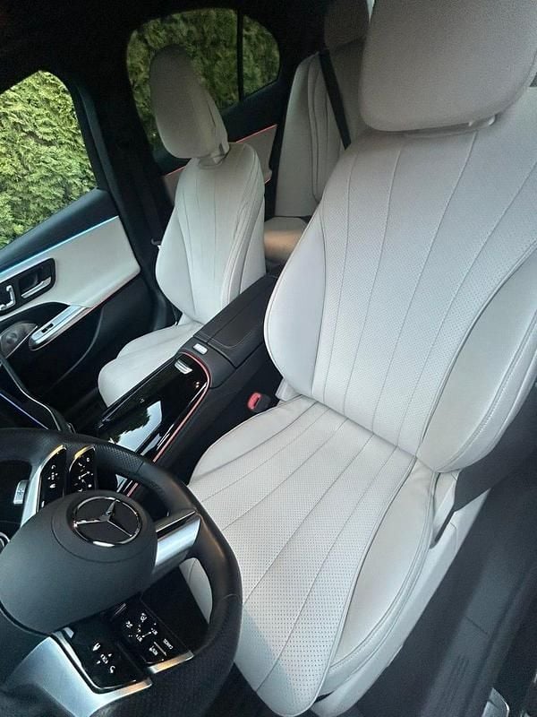 Begagnad Mercedes E220 197 HK (144 kW) 2024