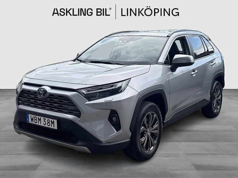 Silver Begagnad 2024 Toyota RAV4 Hybrid Executive SUV | 439 000 kr (Bra pris) - Bild 1/4