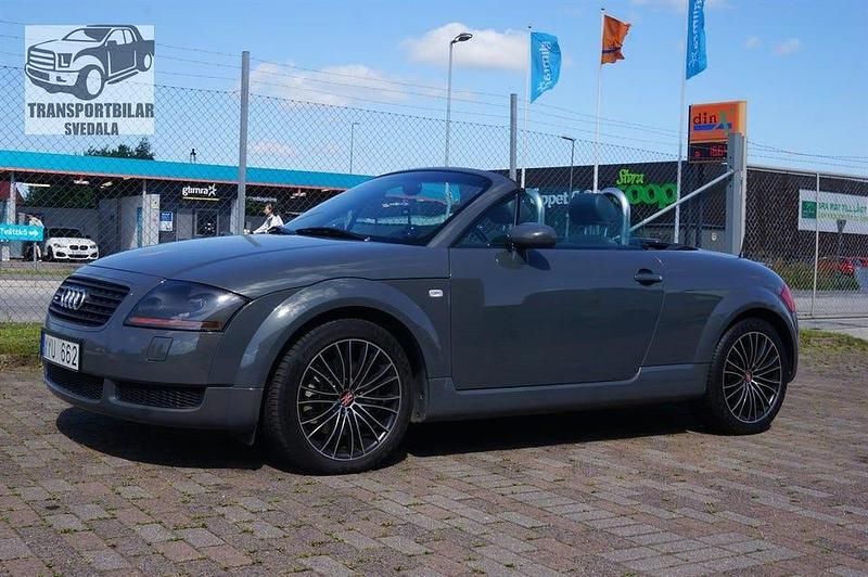 Mörkgrå (grå) Begagnad 2000 Audi TT Roadster Cab | 99 000 kr - Bild 1/4
