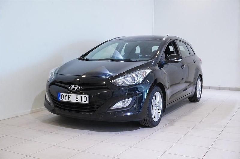 Svart Begagnad 2013 Hyundai i30 Kombi | 109 900 kr (Dyr) - Bild 1/4