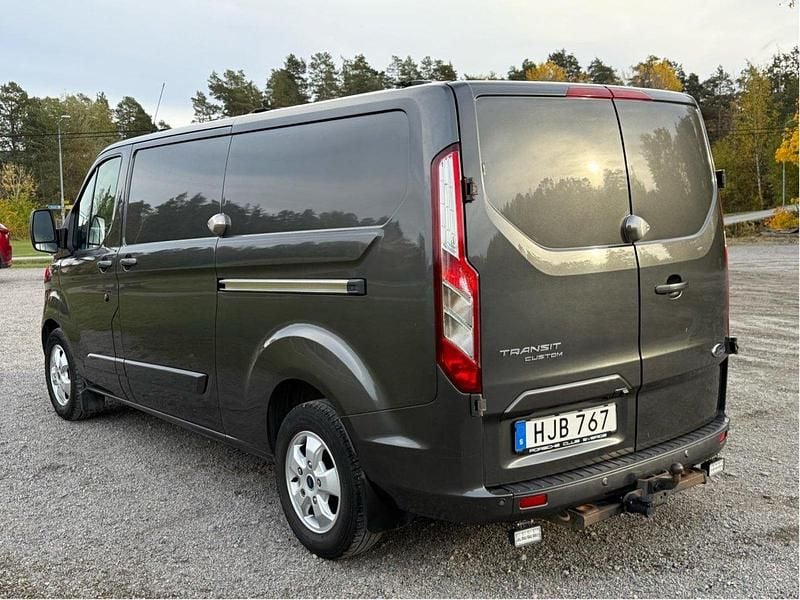 Grå Begagnad 2016 Ford Transit Custom | 140 000 kr - Bild 1/4