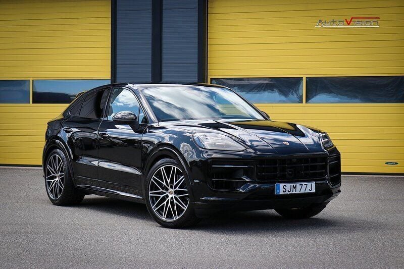 Svart Begagnad 2024 Porsche Cayenne SUV | 1 399 000 kr (Dyr) - Bild 1/4