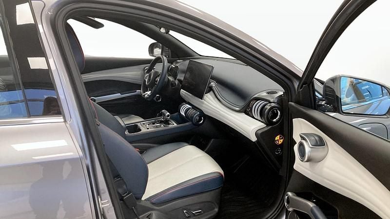 Begagnad BYD Atto 3 Design 150 kW (204 HK) 2022 Grå SUV