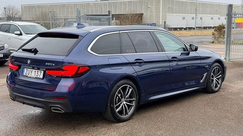 Begagnad BMW 530 M Sport 292 HK (214 kW) 2022 Blå Kombi