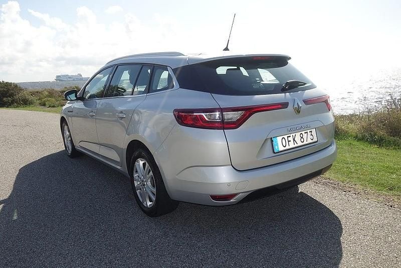 Begagnad Renault Mégane GrandTour 132 HK (97 kW) 2016 Silver Kombi