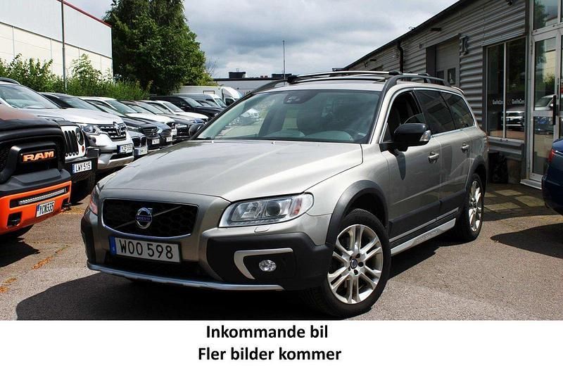 Ljusbrun (brun) Begagnad 2016 Volvo XC70 Inscription SUV | 208 900 kr (Lite dyr) - Bild 1/3