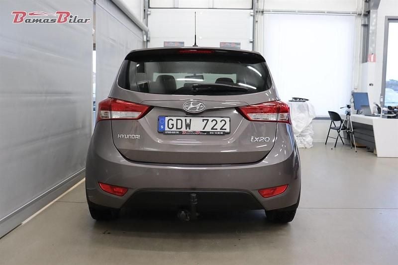 Begagnad Hyundai ix20 125 HK (91 kW) 2012 Brun Halvkombi