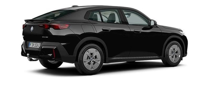Ny BMW iX2 230 kW (313 HK) 2026 Svart SUV