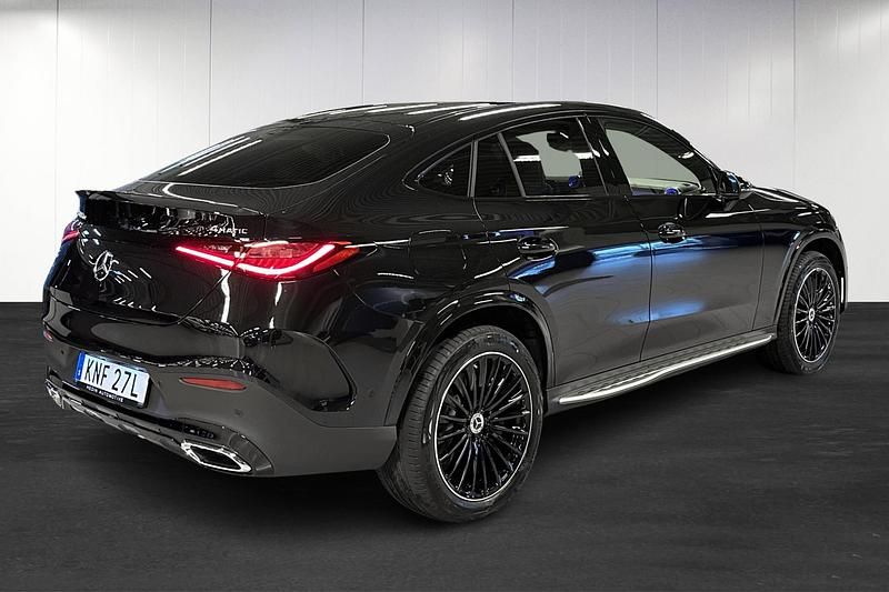 Begagnad Mercedes GLC300e AMG line 333 HK (244 kW) 2025 Svart Sportkupé
